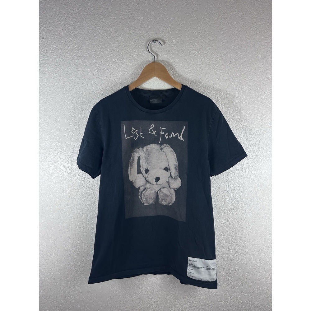 WESC Lost & Found Graphic T-Shirt Men's Medium Navy Blue Bunny Tee